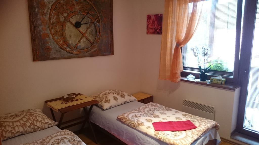 Fatrapark 1 U Sovicky Studio, Kuchynka, Kupelna,S Balkonom Gratis Parkovanie V Podzemnej Garazi Ruzomberok Eksteriør bilde
